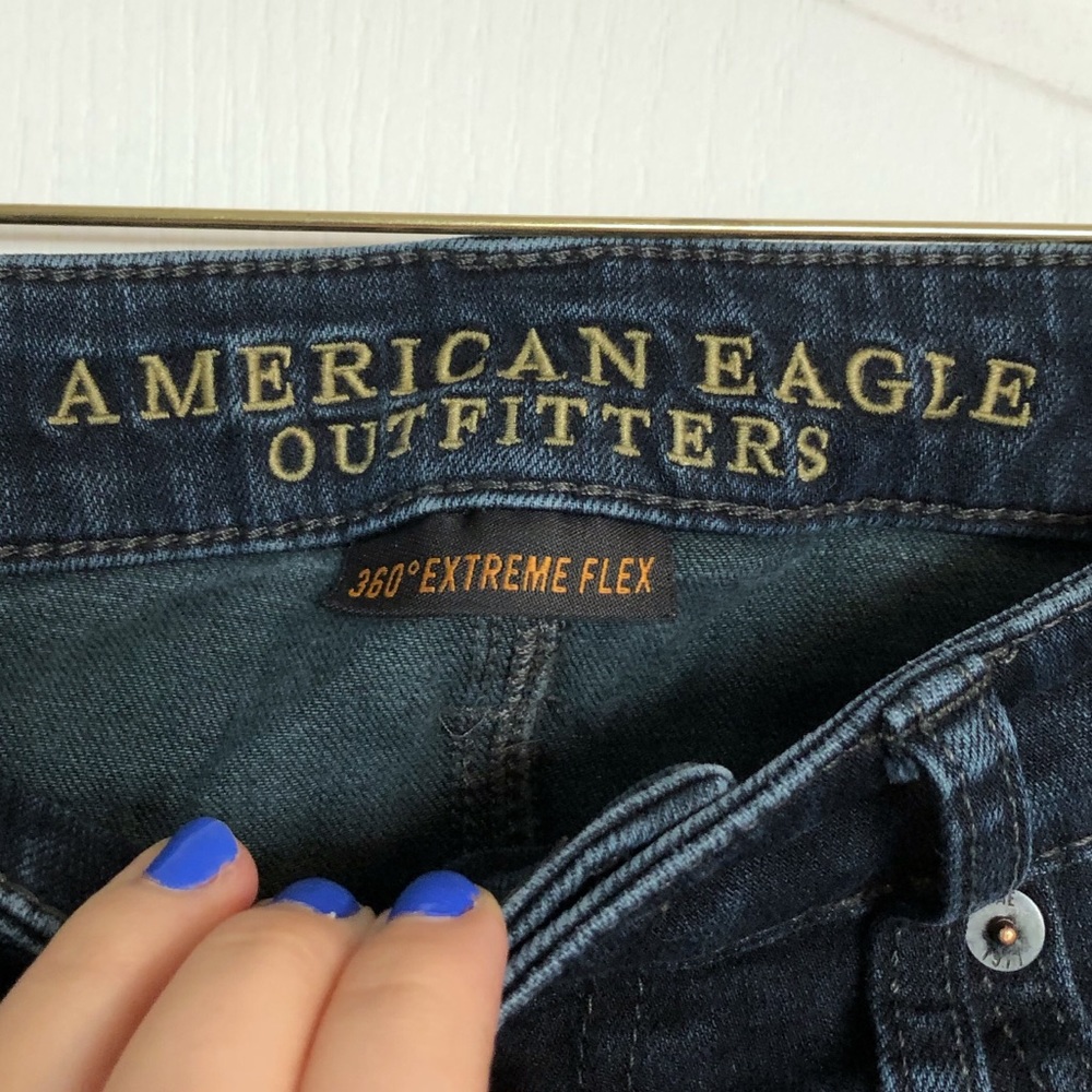 American Eagle Dark Wash Mid Rise Skinny Jeans - Picture 3 of 7